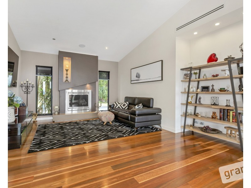 45 Bayard Drive, Pakenham Upper VIC 3810