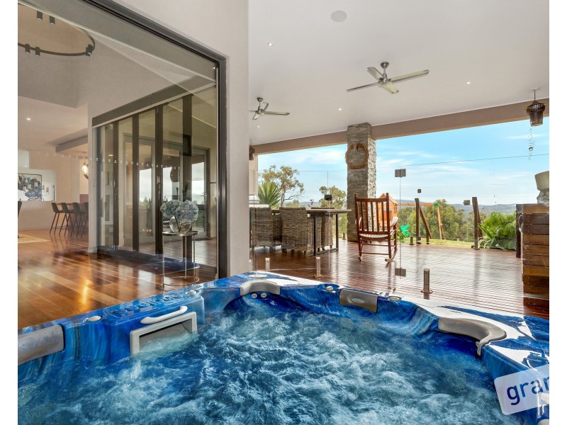 45 Bayard Drive, Pakenham Upper VIC 3810