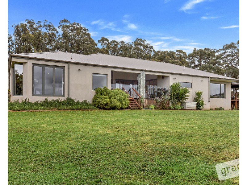 45 Bayard Drive, Pakenham Upper VIC 3810