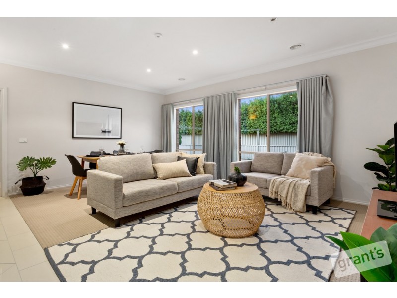 10 Cathedral Close, Pakenham VIC 3810