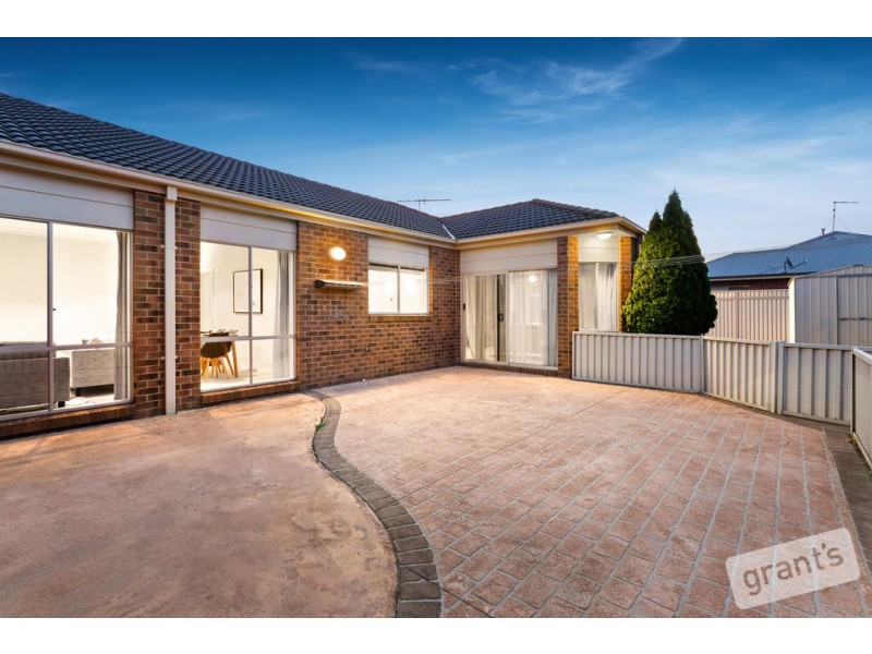 10 Cathedral Close, Pakenham VIC 3810