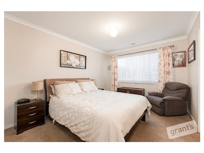 15 Amberly Drive, Drouin VIC 3818