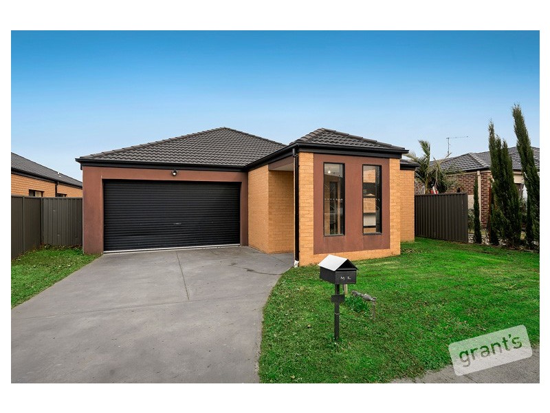 9 Paxton Link, Pakenham VIC 3810