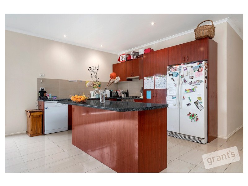 9 Paxton Link, Pakenham VIC 3810