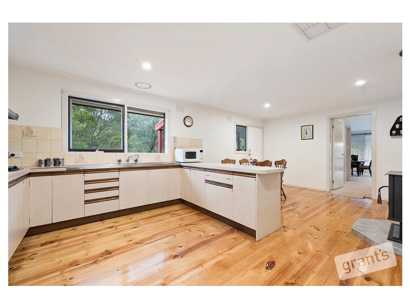 25 Harvie Road, Pakenham Upper VIC 3810