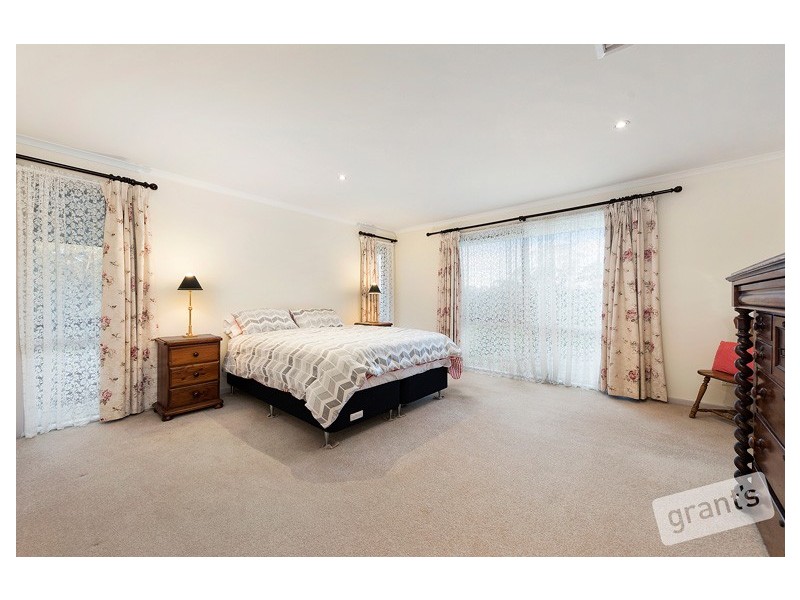 25 Harvie Road, Pakenham Upper VIC 3810