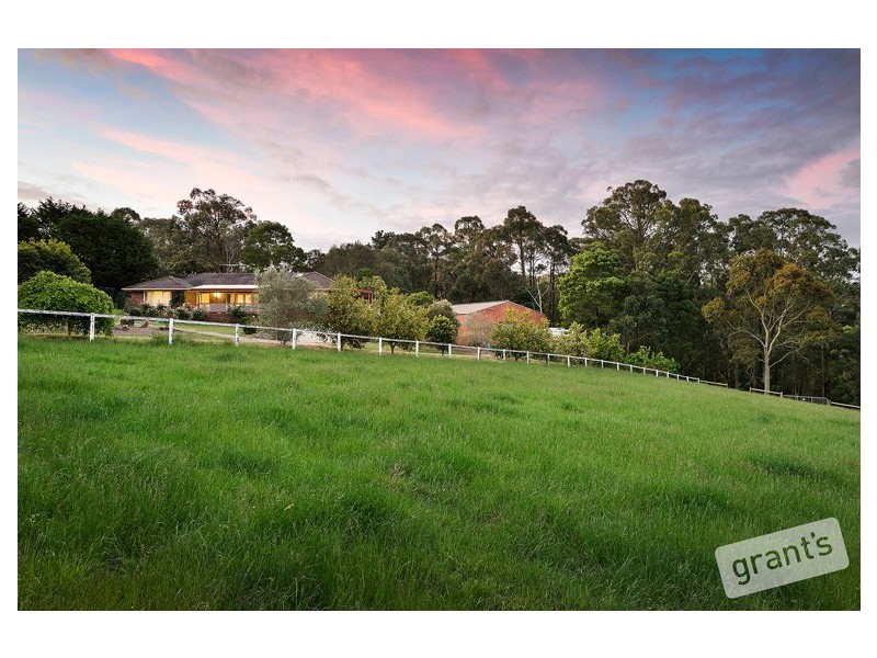 25 Harvie Road, Pakenham Upper VIC 3810