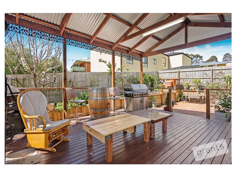 16 Summerhill Boulevard, Drouin VIC 3818