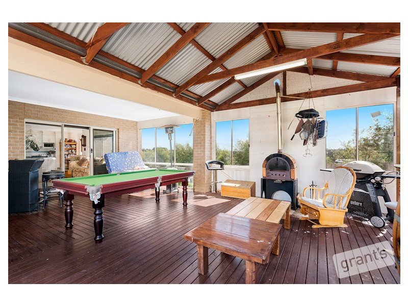 16 Summerhill Boulevard, Drouin VIC 3818