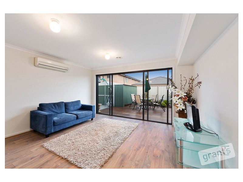 16 Unicorn Street, Pakenham VIC 3810