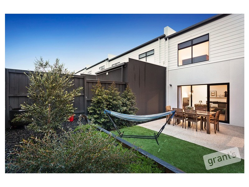 21 Curran Drive, Officer VIC 3809