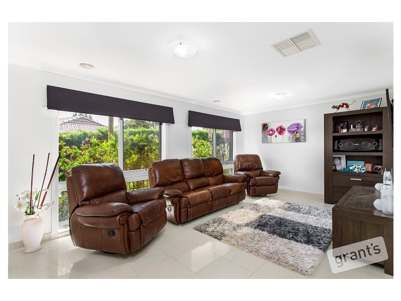 22 Whimbrel Crescent, Carrum Downs VIC 3201