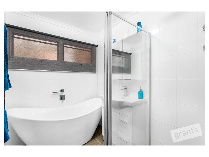 22 Whimbrel Crescent, Carrum Downs VIC 3201