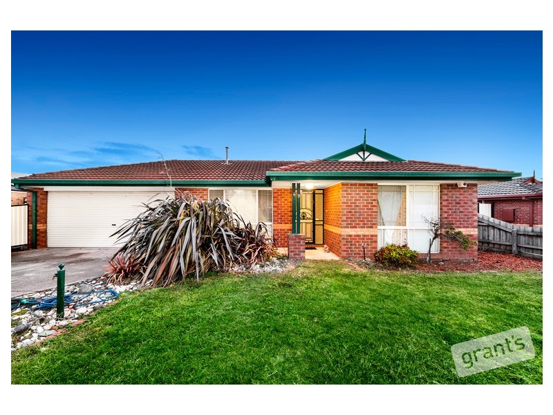 49 Sneddon Drive, Narre Warren South VIC 3805