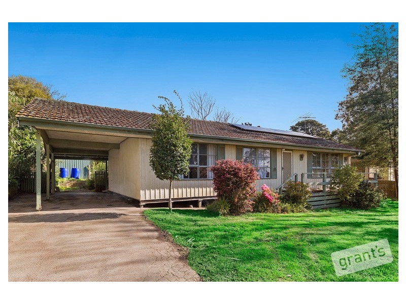 3 Russell Road, Gembrook VIC 3783