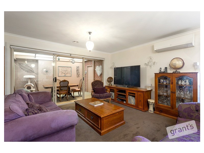 24 Discovery Street, Pakenham VIC 3810