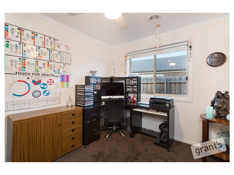 24 Discovery Street, Pakenham VIC 3810