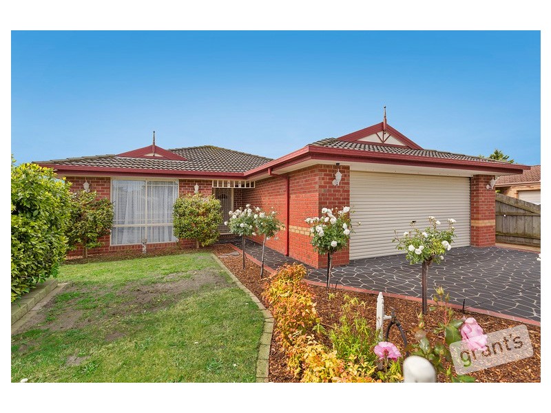 5 Opal Court, Skye VIC 3977
