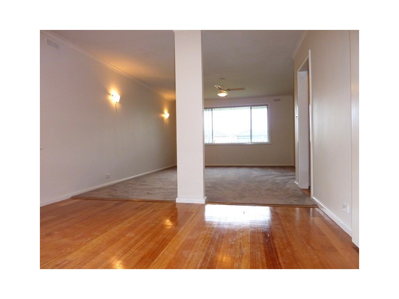 33 Princes Avenue, Longwarry VIC 3816