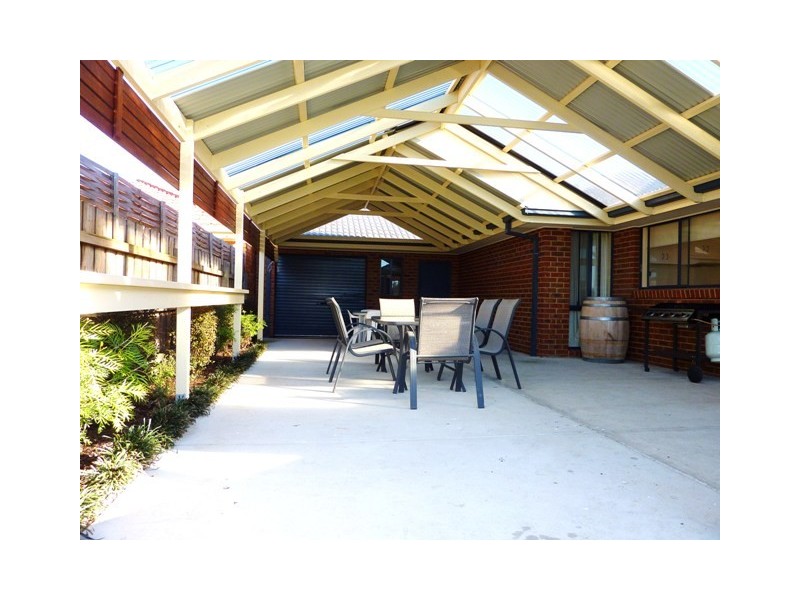 114 McGregor Road, Pakenham VIC 3810