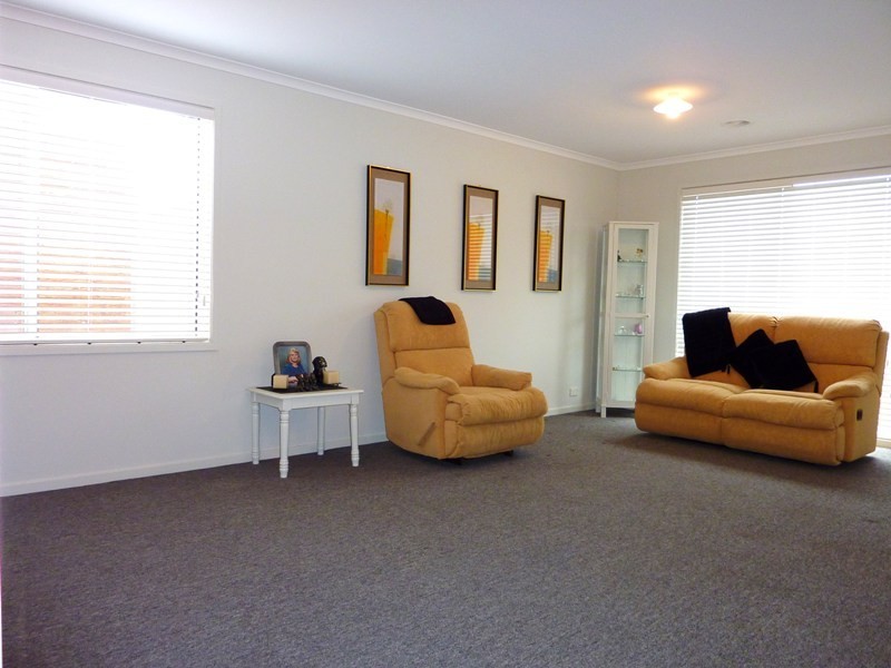 7  Buchan Green, Pakenham VIC 3810