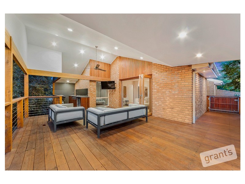 11 Nathan Court, Pakenham VIC 3810