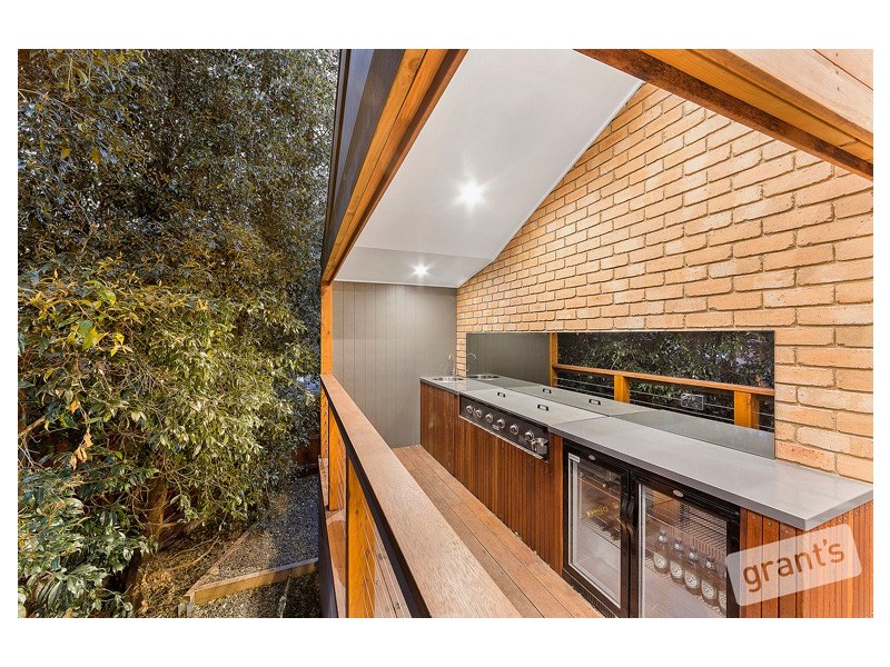 11 Nathan Court, Pakenham VIC 3810