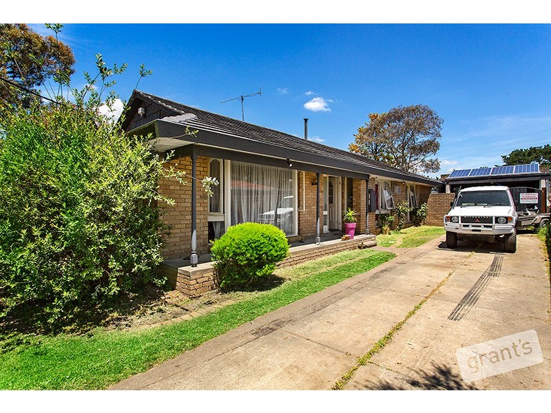 41 Valley Fair Drive, Narre Warren VIC 3805