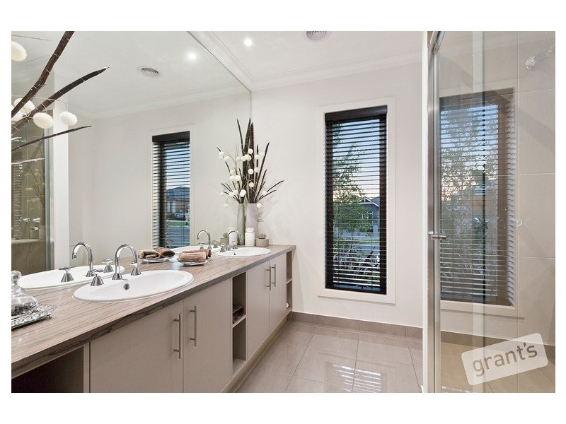 44 Grandvue Boulevard, Officer VIC 3809