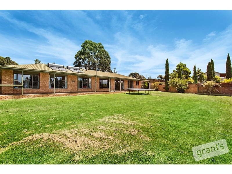 2 Oddy Street, Drouin VIC 3818