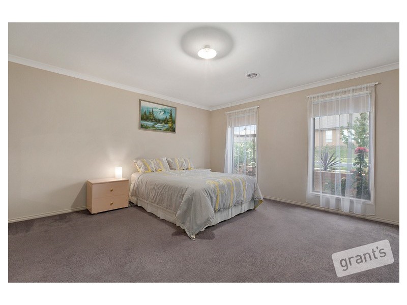 71 Harrison Way, Pakenham VIC 3810