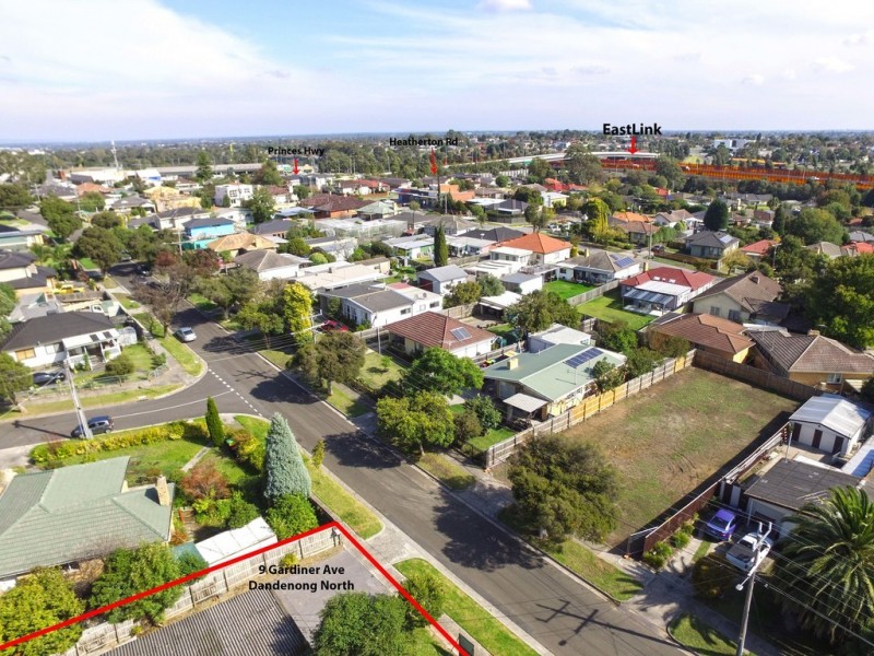 9 Gardiner Avenue, Dandenong North VIC 3175