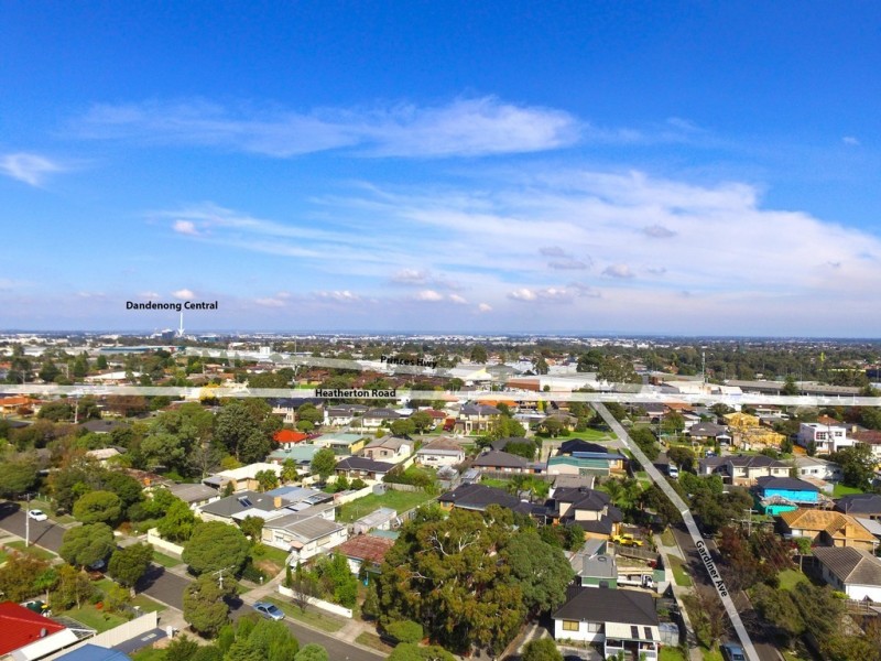 9 Gardiner Avenue, Dandenong North VIC 3175