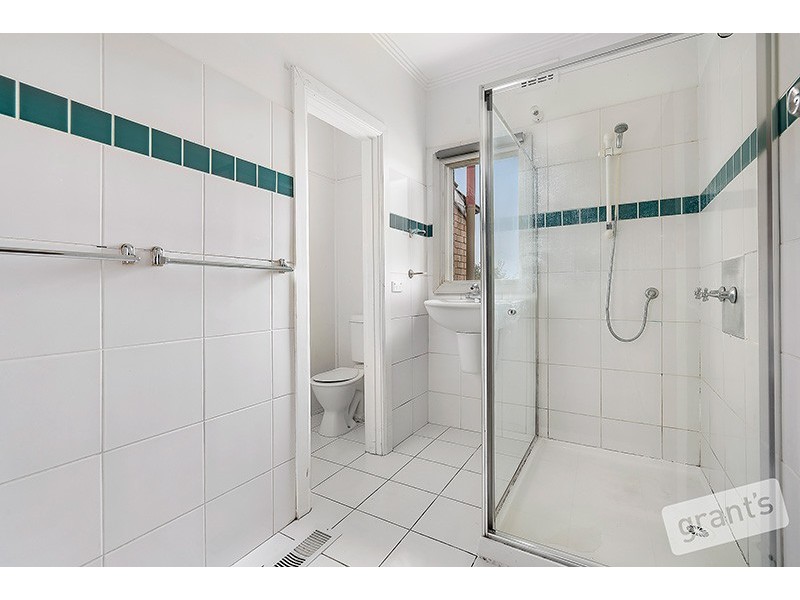 2/83 Jones Road, Dandenong VIC 3175