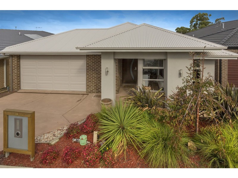 46 Superior Waters, Pakenham VIC 3810