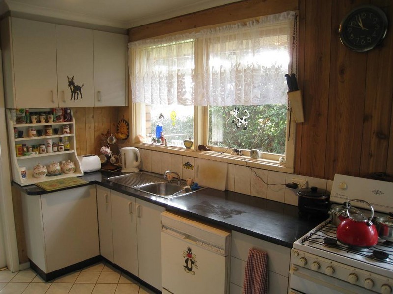 12 Coomoora Road, Springvale South VIC 3172