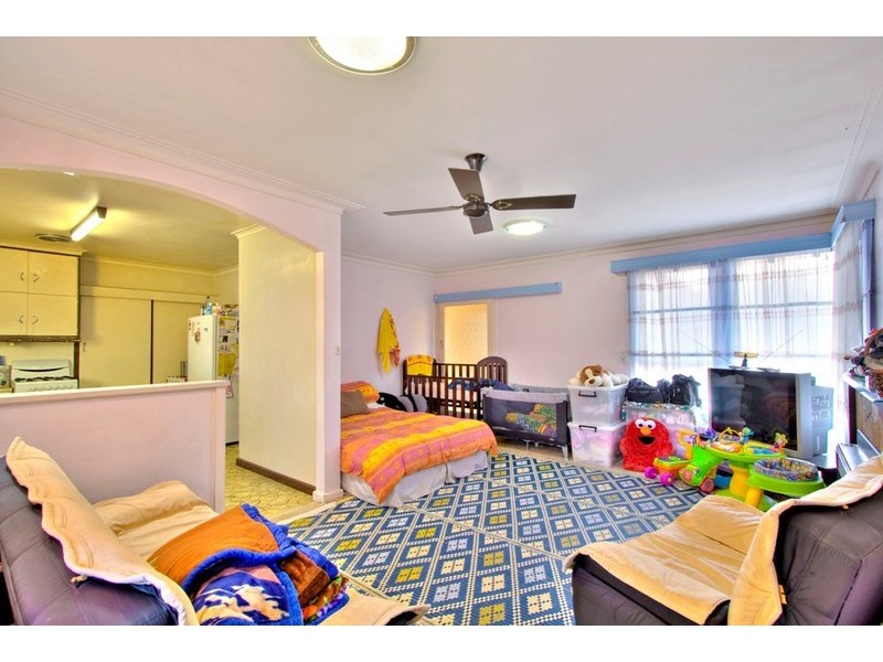 42 Sharon Road, Springvale South VIC 3172