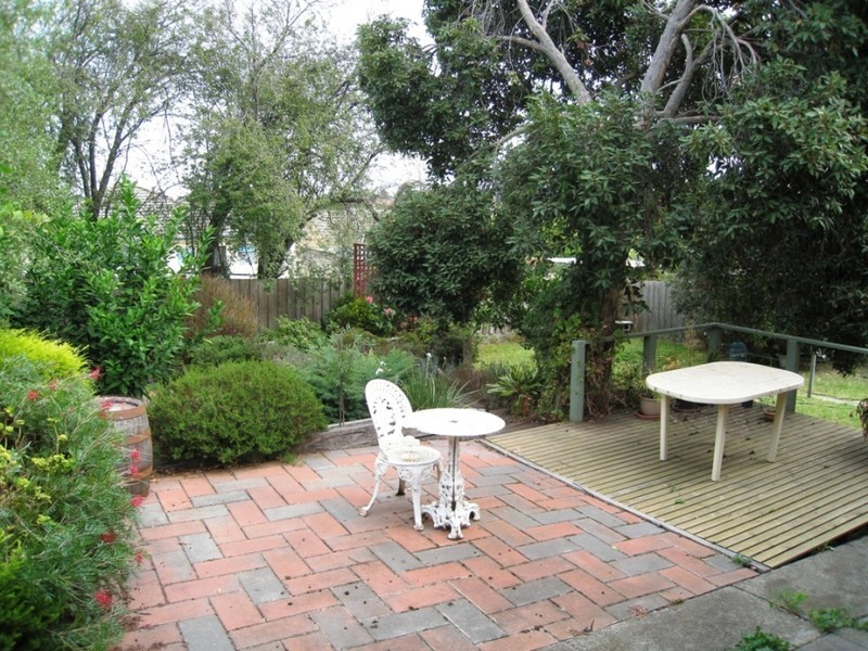 18 Coolavin Road, Noble Park North VIC 3174