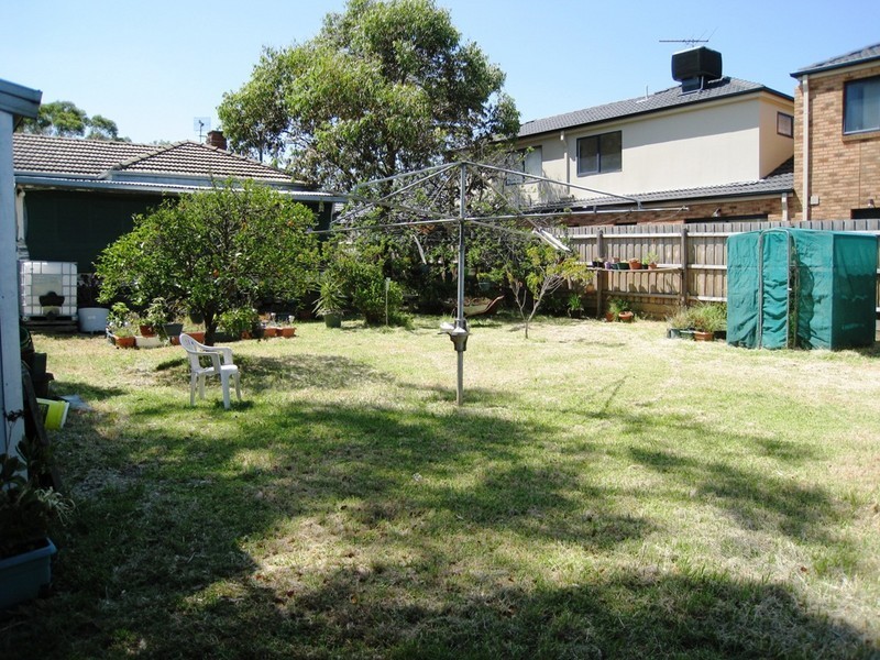 32 Ambrie Crescent, Noble Park VIC 3174