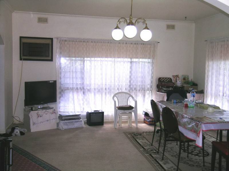 24 Edmond Street, Springvale VIC 3171