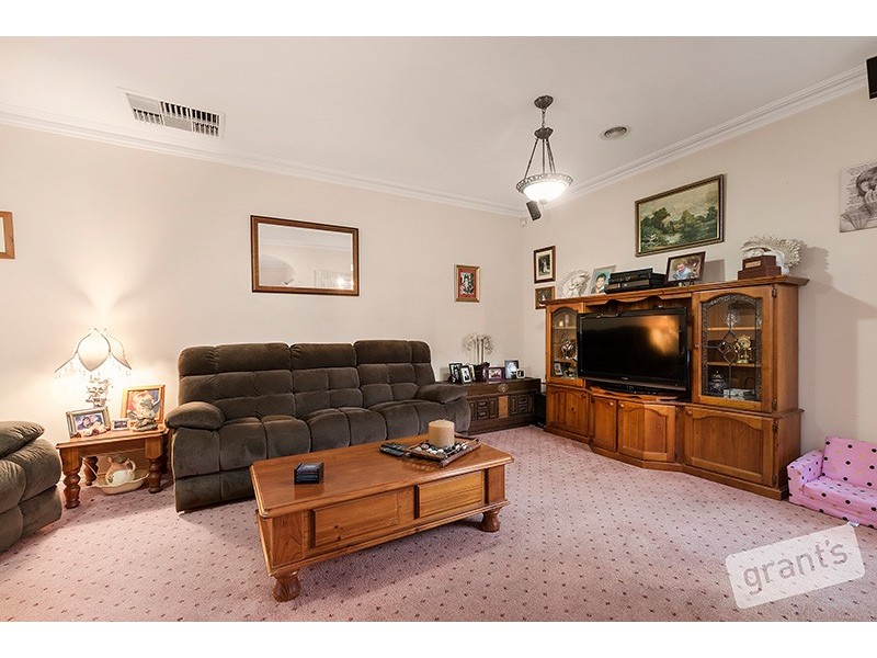 53 The Avenue, Narre Warren South VIC 3805