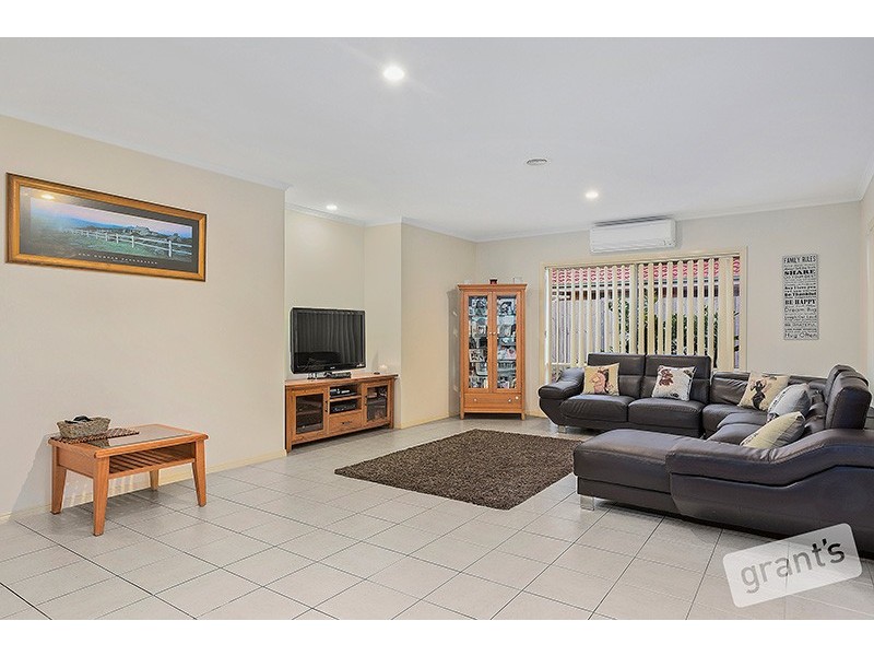 50 Parkwood Avenue, Narre Warren South VIC 3805