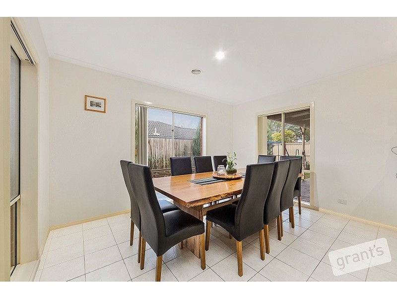 50 Parkwood Avenue, Narre Warren South VIC 3805