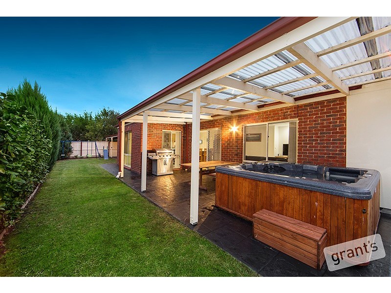 50 Parkwood Avenue, Narre Warren South VIC 3805