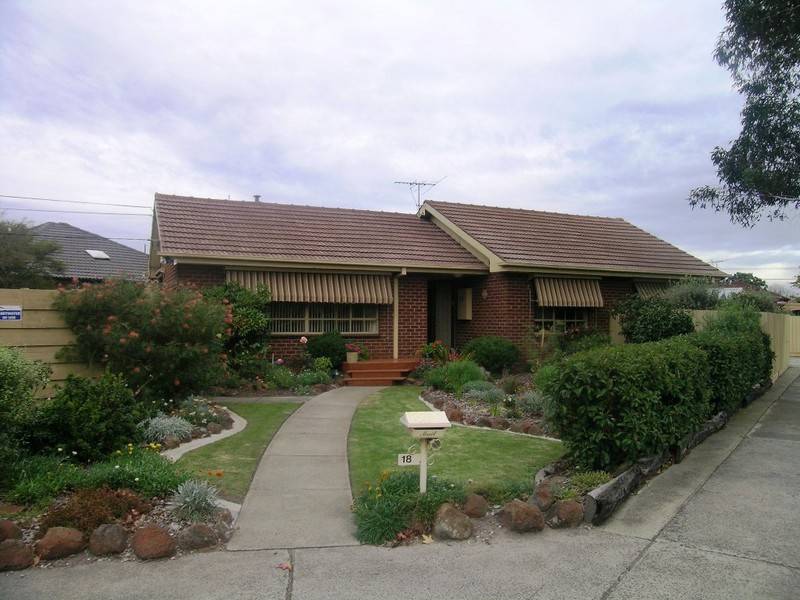 18 Regina Street, Springvale South VIC 3172