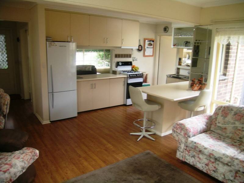 18 Regina Street, Springvale South VIC 3172