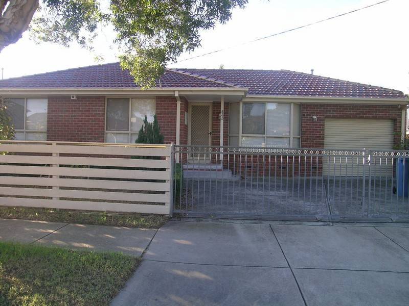 43 Hillcrest Grove, Springvale VIC 3171