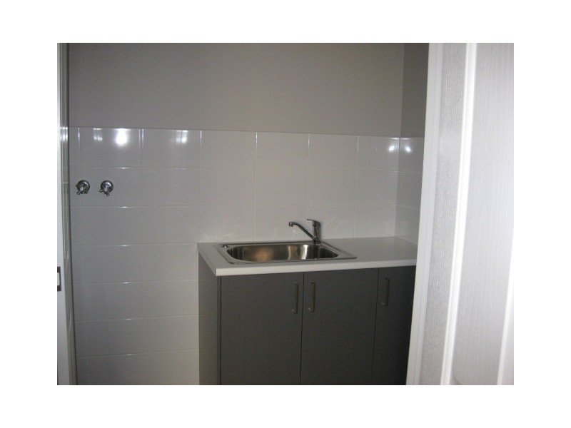 2/103-105 Springvale Road, Springvale VIC 3171