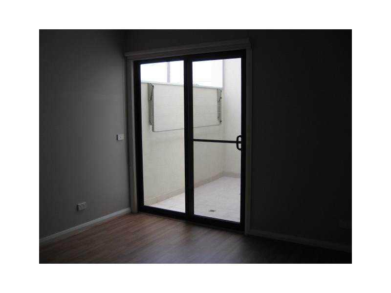 2/103-105 Springvale Road, Springvale VIC 3171