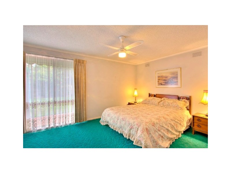 4 Wembley Court, Springvale South VIC 3172